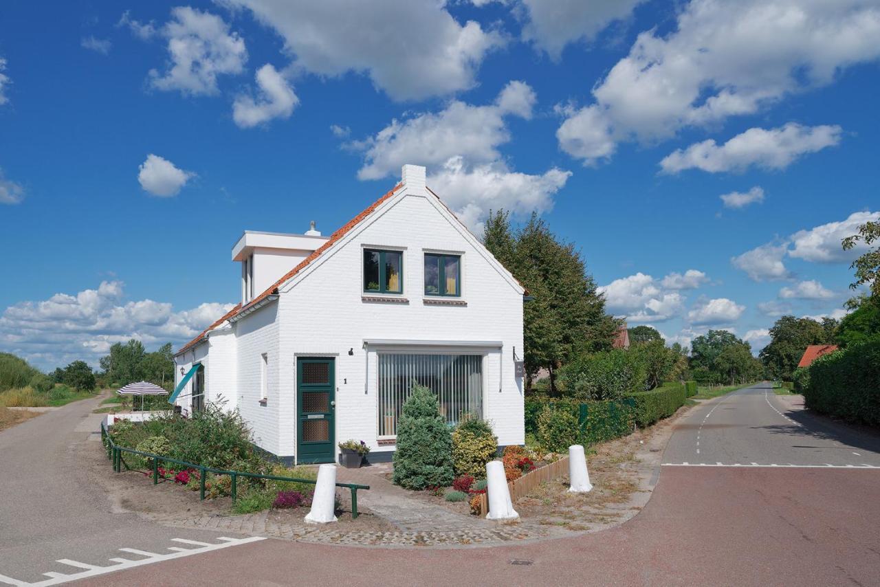 Hotel De Stal à Kaatsheuvel Extérieur photo